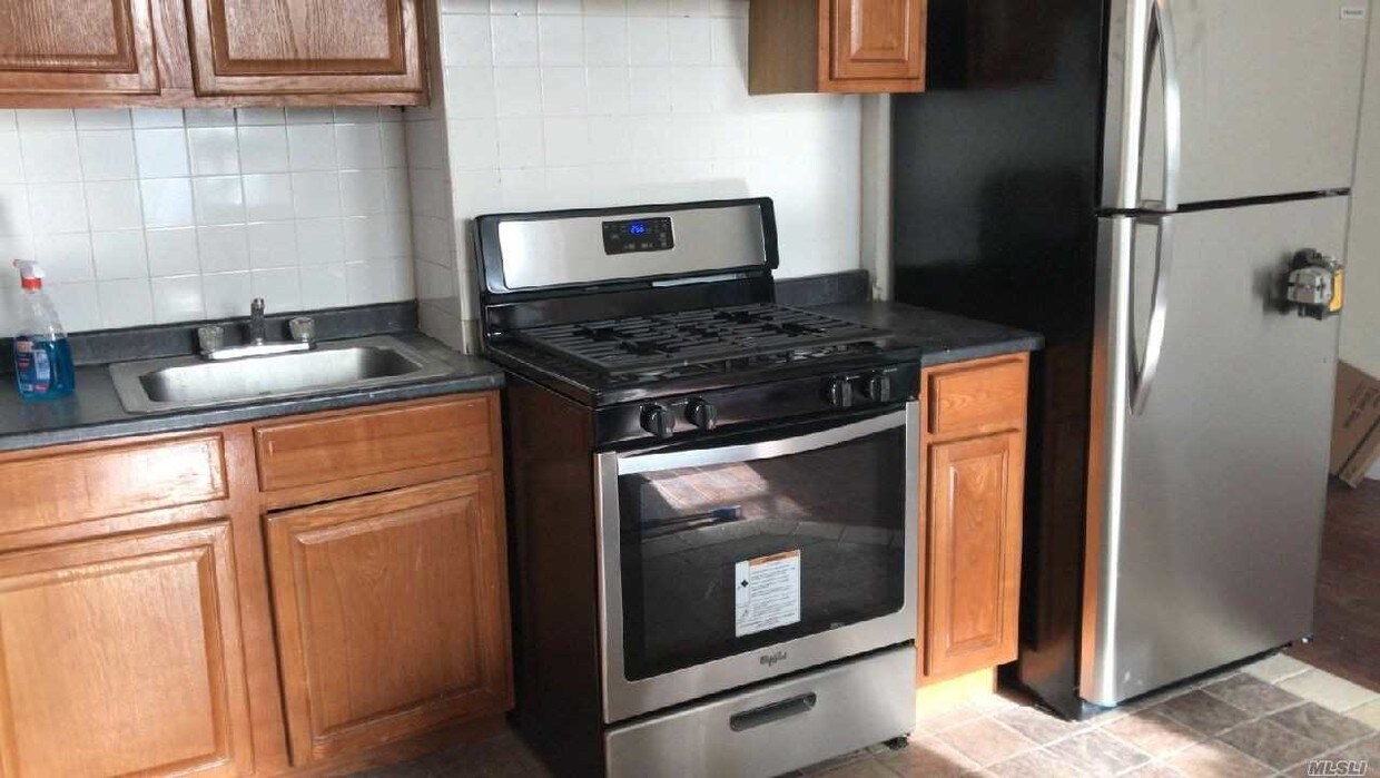 Foto del edificio - 11-41-41 123rd St