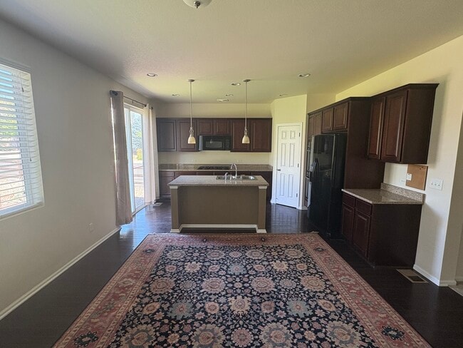 Building Photo - 7440 Sabino Ln