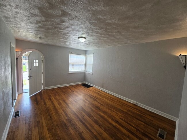 Building Photo - 5361 Wilborn Dr