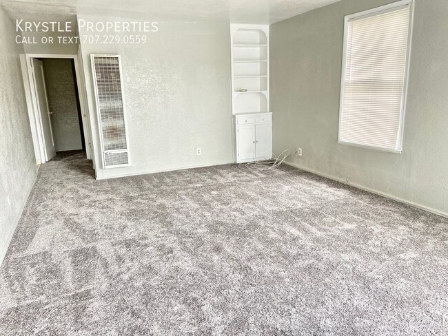 Foto del edificio - 1056 Taylor Ave