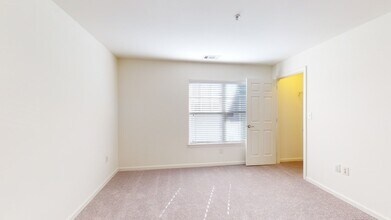 Interior Photo - 14 North