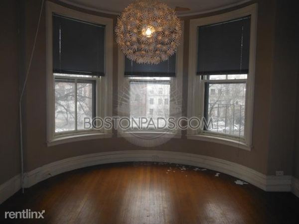 Building Photo - 375 Commonwealth Ave