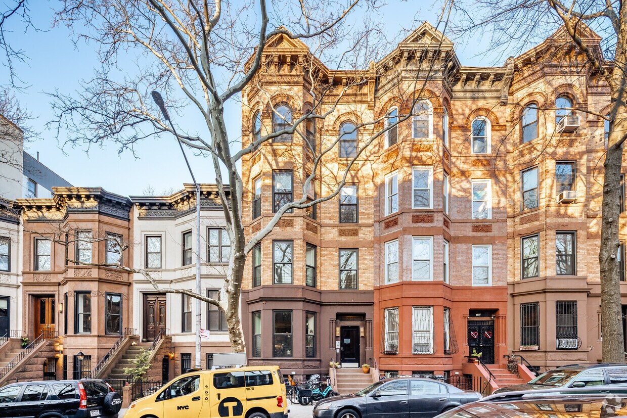 Primary Photo - 357 4th St