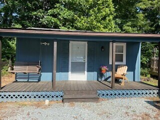 Foto del edificio - Country Setting.  Charming Fully furnished Cabin with Utilities included!