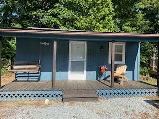 Building Photo - Fully furnished. Utilities included.