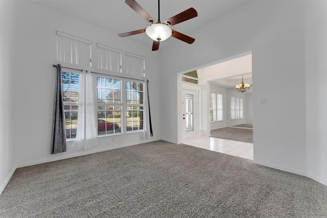 Foto del edificio - 5512 Charleston Dr