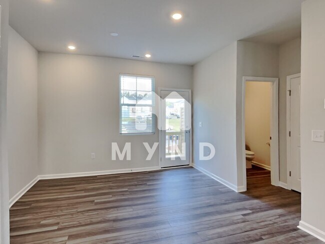 Building Photo - 119 Sweet Lilac Way