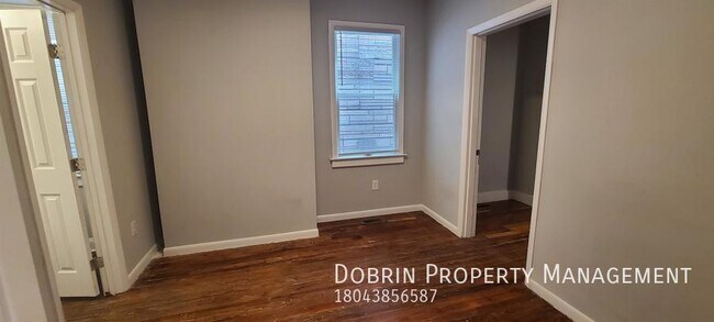 Foto del edificio - 2319 W Main St