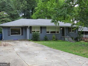 Building Photo - 1570 Van Epps St SE