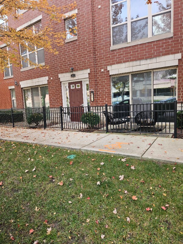 Primary Photo - 317 E 25th St