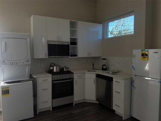 Foto del edificio - 5722 Cullen Blvd