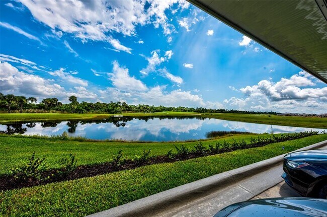 Foto del edificio - 14041 Heritage Landing Blvd