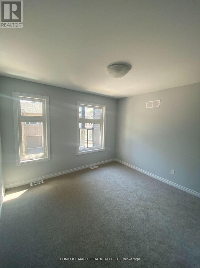 Building Photo - 5672 Dorchester Rd