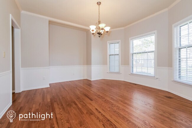 Foto del edificio - 12752 Garnett Street, Overland Park, KS, 6...