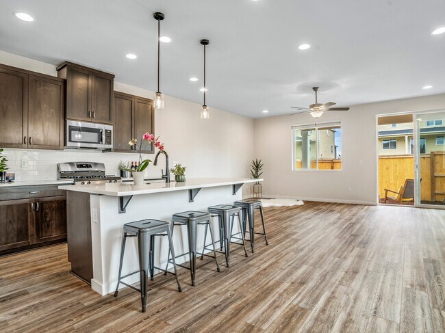 Building Photo - 3168 N Pioneer Canyon Dr