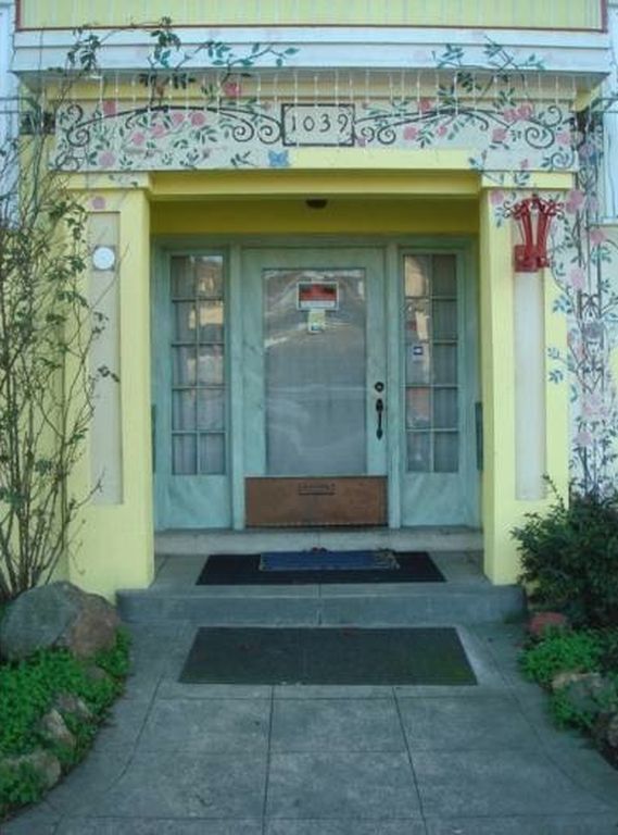 Building Photo - 1039 45th St