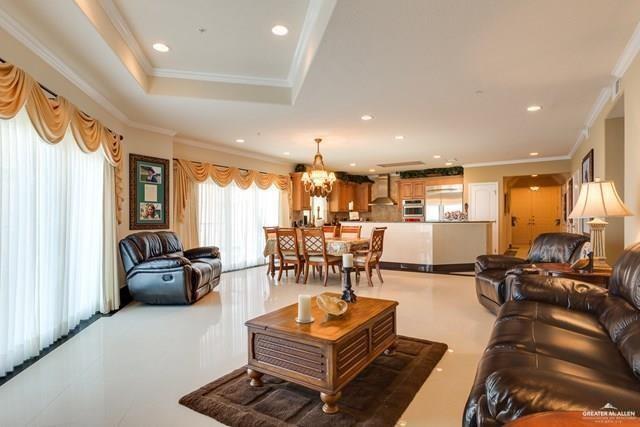 Foto del edificio - 200 W Constellation Dr