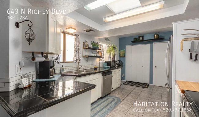 Photo - 643 N Richey Blvd House