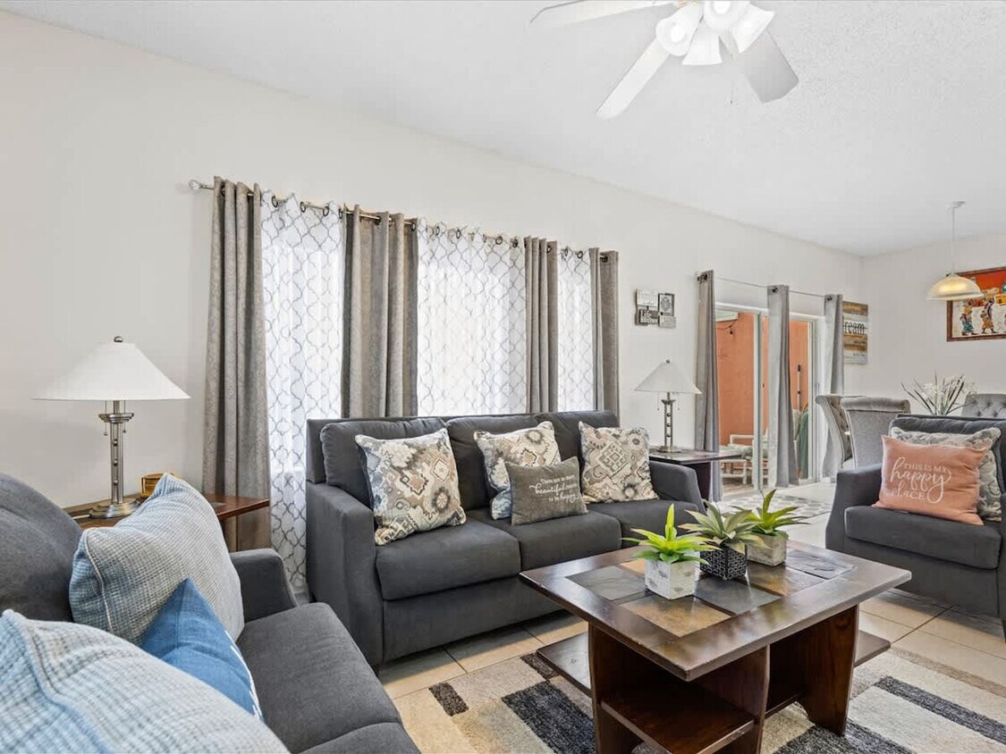 Foto principal - 113 Pompano Beach Dr