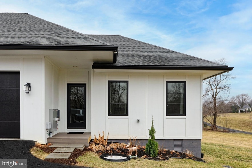 Photo - 23443 UNIT A Dover Road Unit