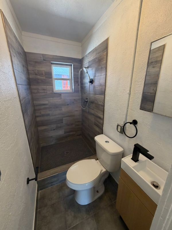 Building Photo - 1316 SE 7th Ave