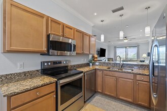 Building Photo - 9715 Acqua Ct
