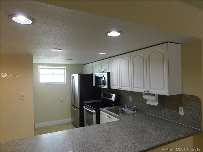 Foto del edificio - 9760 SW 184th St