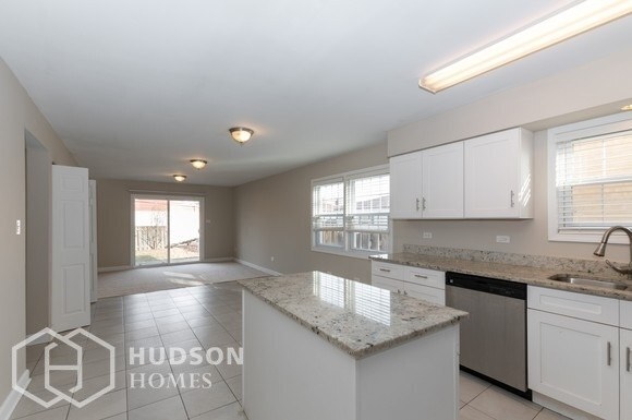Foto del edificio - 4536 W 101st Pl