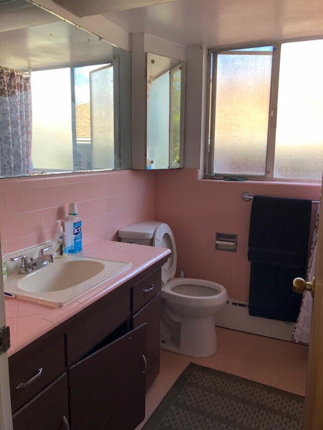 Building Photo - 1895 McClelland