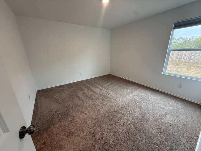 Foto del edificio - 13831 Barn Door