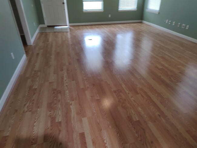 Building Photo - 3324 Calumet Dr