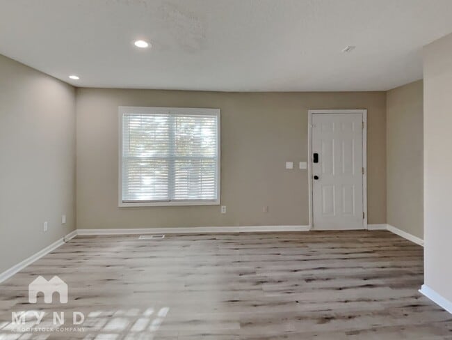 Building Photo - 107 Huntington Ct