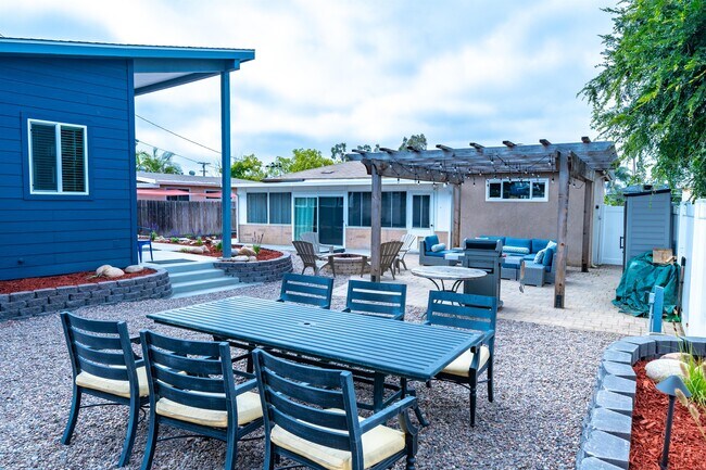 Building Photo - 4573 Manitou Way