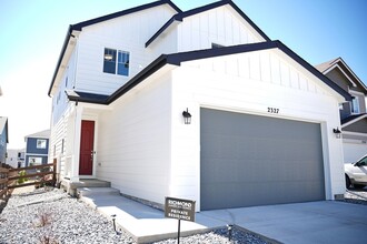 Building Photo - 2327 Prairie Smoke Dr