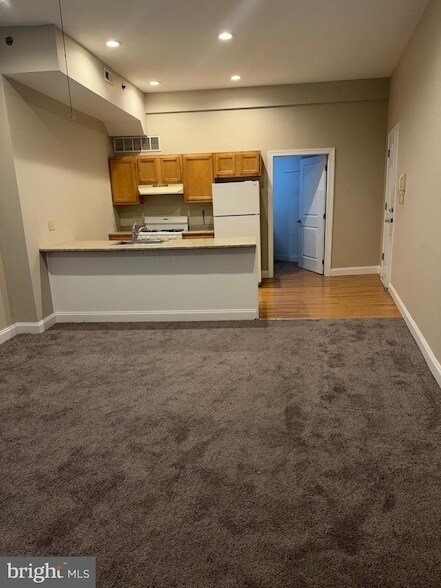 Foto del edificio - 609 Summit Ave