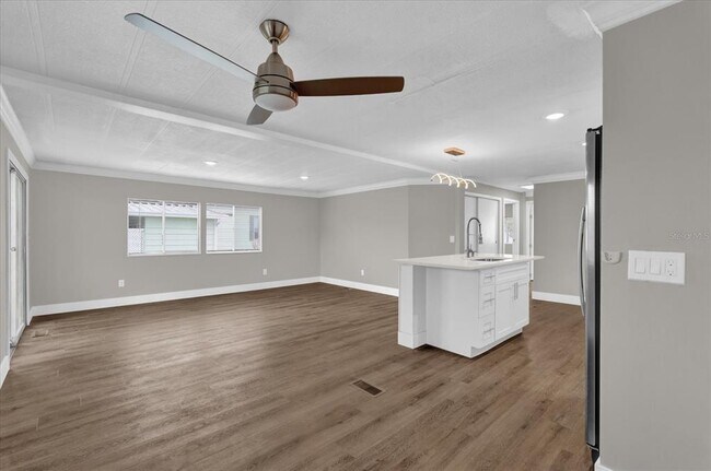 Foto del edificio - 947 Marcy Dr