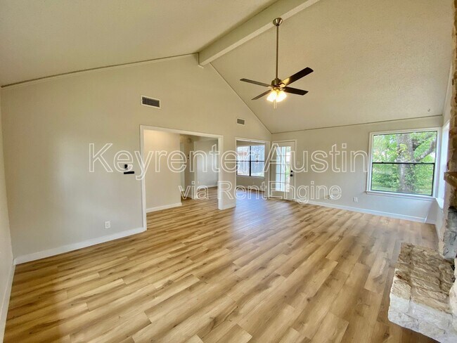 Foto del edificio - 410 Twin Oak Trail