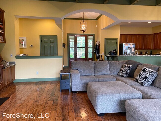 Building Photo - 2 br, 2 bath House - 38 Claremont Ave