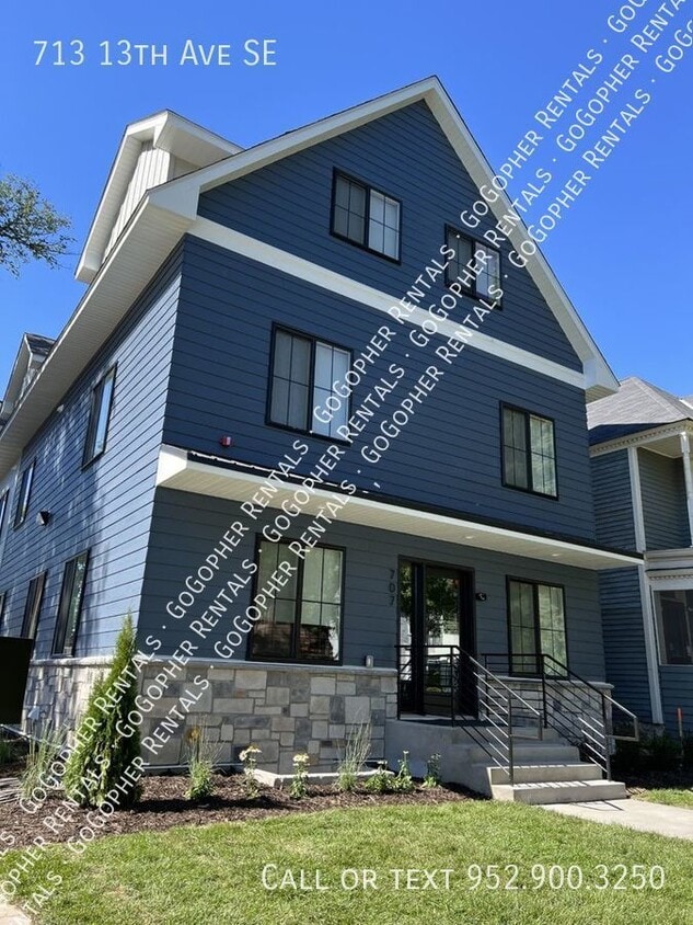 Primary Photo - 713 13th Ave SE