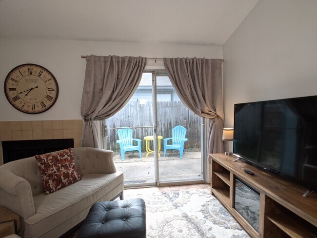 Foto del edificio - 3507 Leafield Dr