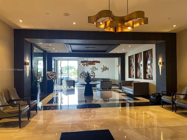 Building Photo - 20515 E Country Club Dr