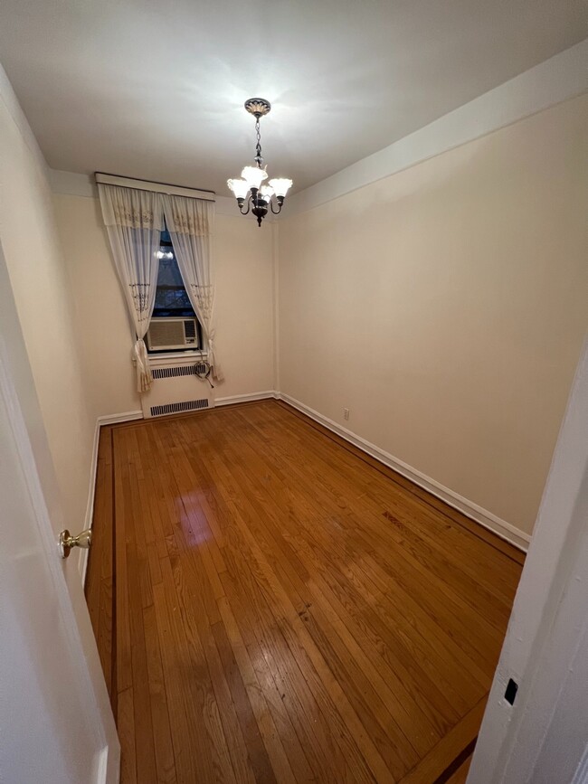 Building Photo - 1150 Brighton Beach Ave