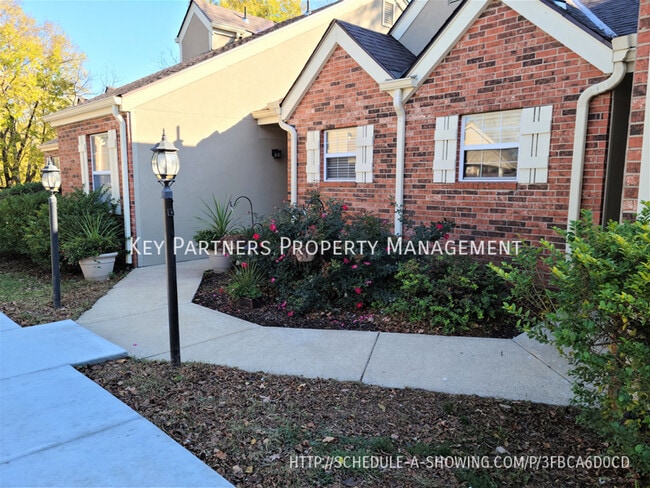 Building Photo - 6801 W 76th St - 2 Bed 2 Bath Remodel!