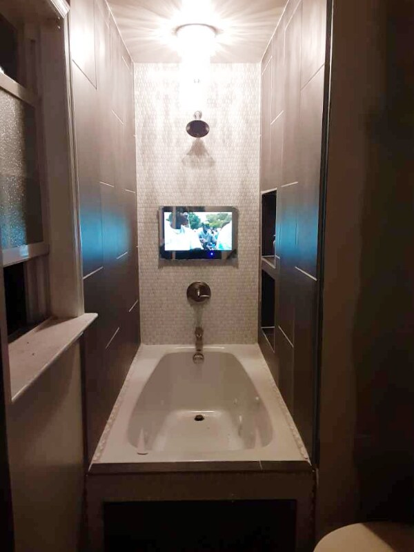 Foto del edificio - 5605 Lake Crest Way