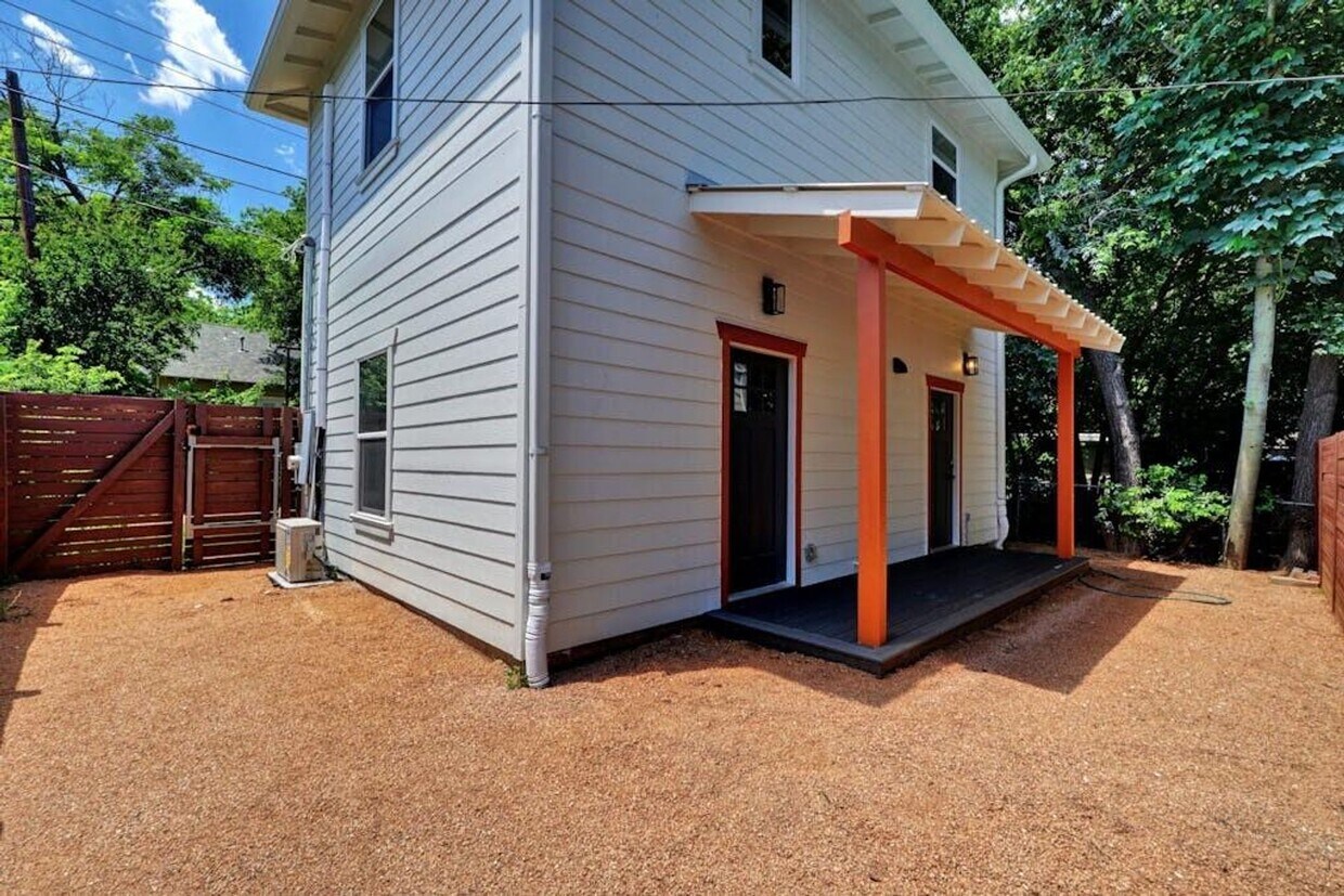 Foto principal - 4718 Depew Ave