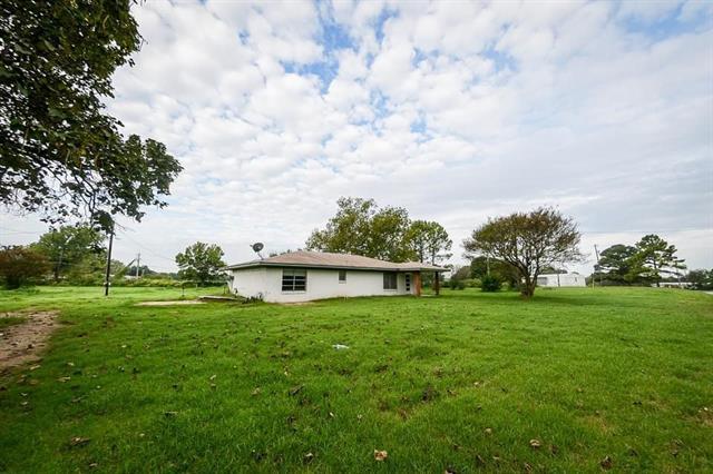 Foto del edificio - 5283 Carpenters Bluff Rd