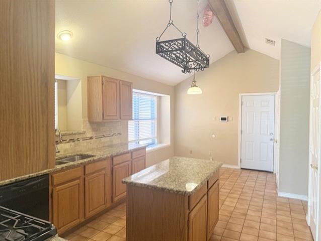 Foto del edificio - 3701 Dutton Dr