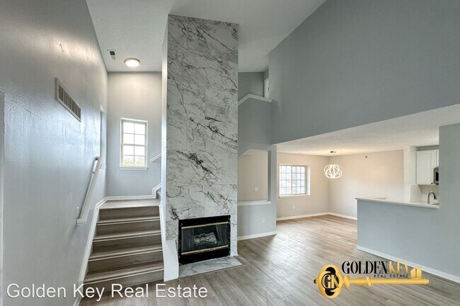 Foto del edificio - 3 br, 3 bath House - 11201 Pinehurst Ln