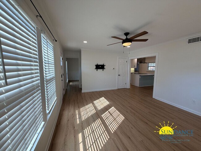 Building Photo - Centrally Located 3 Bedroom Home in Fort Walton Beach!