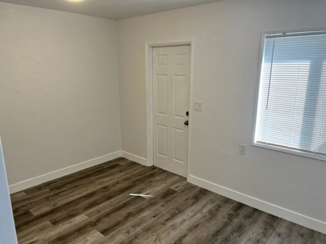 Primary Photo - 3016 Tweedy Blvd